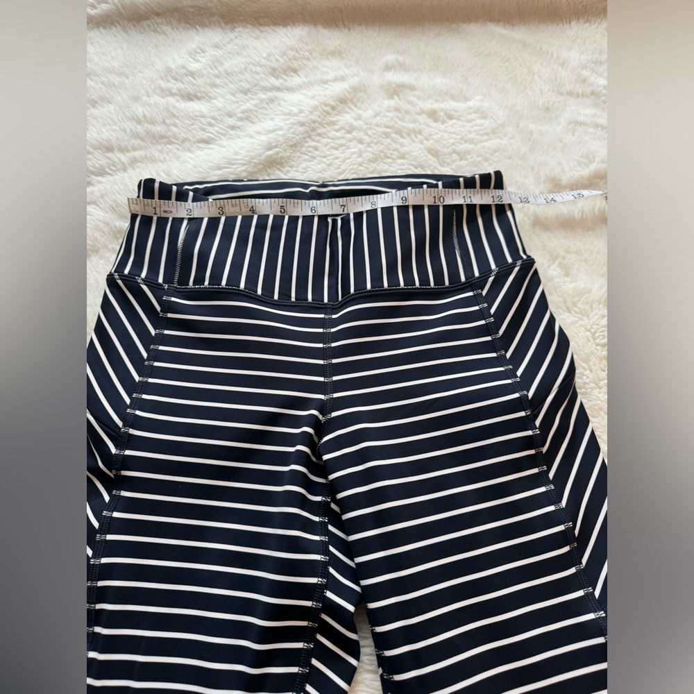 Athleta crop leggings - Picture 4 of 11